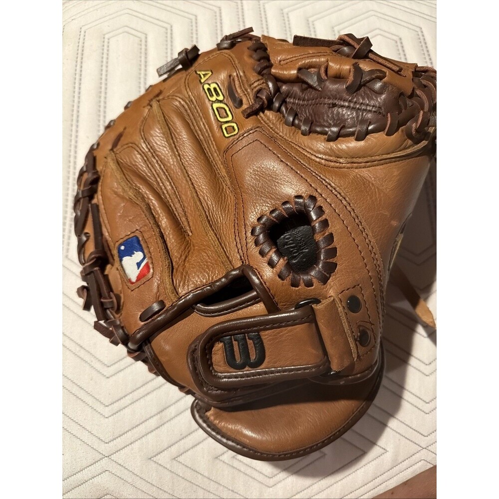Wilson A800 Soft Fit Ecco Leather, Left Hand Throw, 32” First Base Mitt/Glove